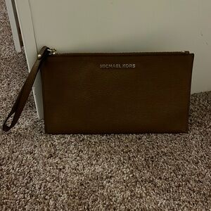 Michael Kors brown wristlet